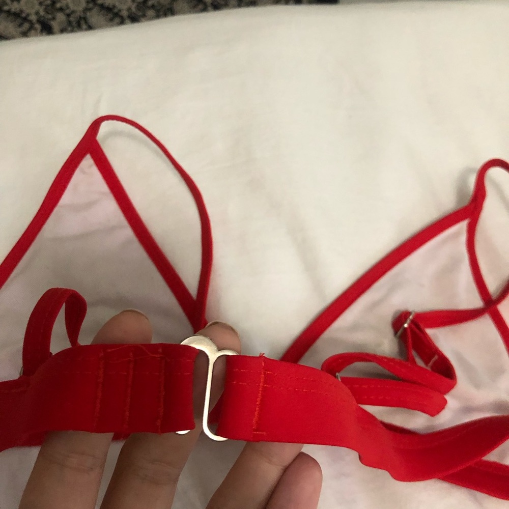 Red Top triangle Bikini - Picture 4 of 7